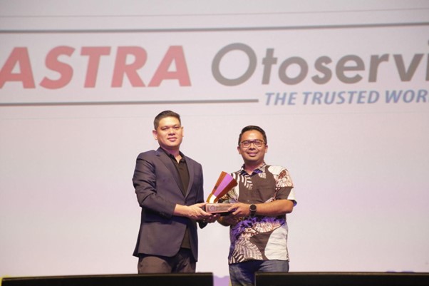 Astra Otoservice Raih Penghargaan Bronze Champion dalam Kategori Bengkel Servis Mobil di  Indonesia WOW Brand 2025
