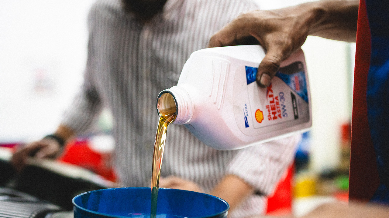 Terlambat Ganti Oli Bisa Bikin Mesin Cepat Rusak! Berikut Panduan Lengkap di Astra Otoservice